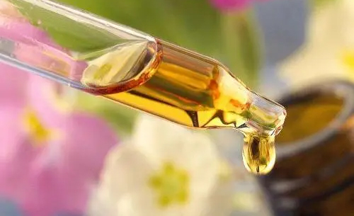 采用新鴻順基礎(chǔ)油制作的潤滑油究竟好在哪里？